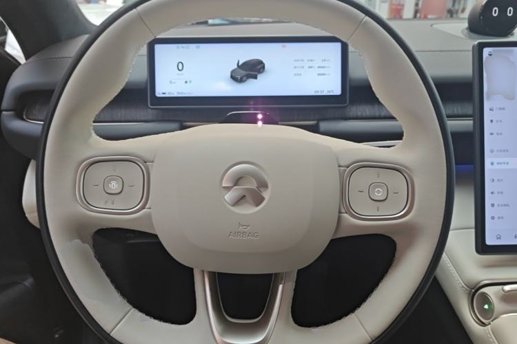 Used Nio ES6 2023 75 kWh Steering Wheel