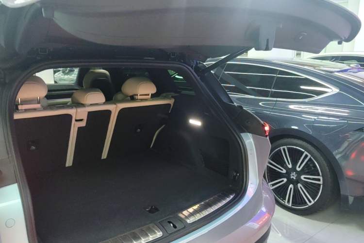 Used Nio ES6 2023 75 kWh Trunk