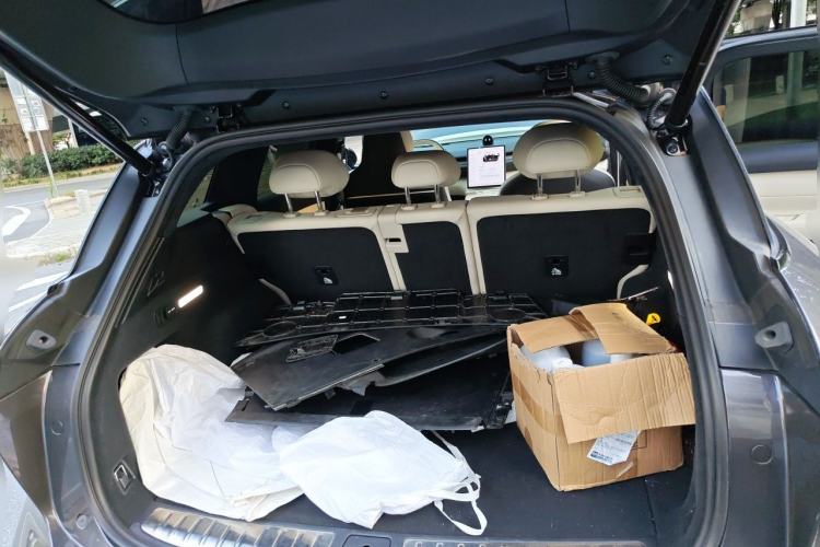 Used Nio ES6 2023 75 kWh Trunk