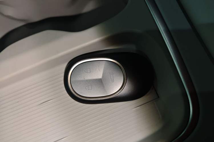 Used Nio ES6 2023 75 kWh Vehicle Key