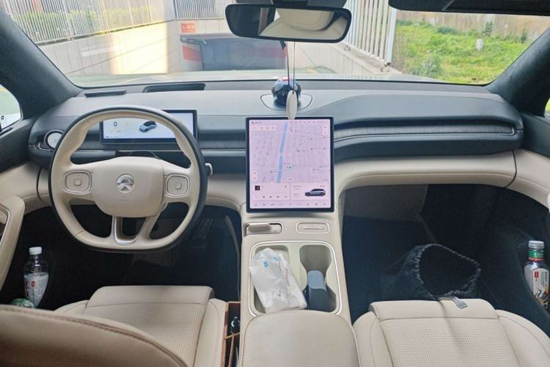 Used Nio ES6 2023 75 kWh Center Console