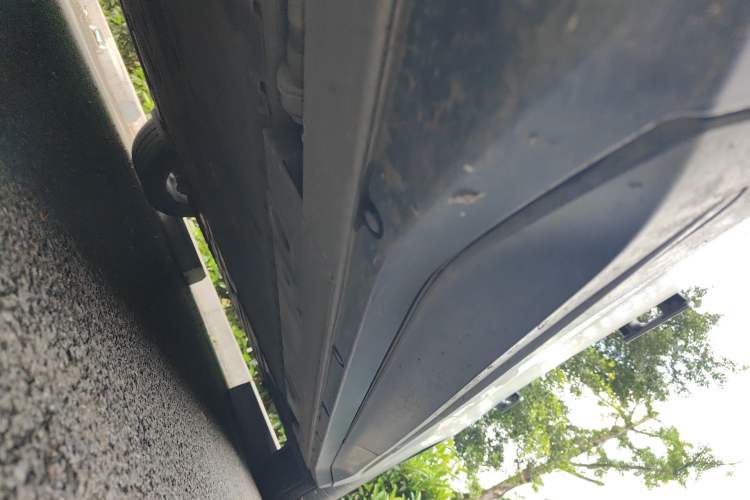 Used Nio ES6 2023 75 kWh Chassis Front Left