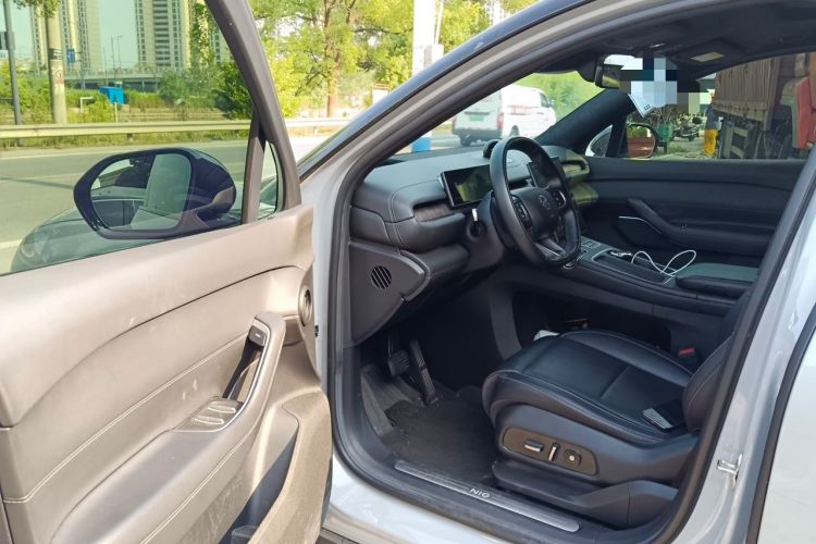 Used Nio ES6 2023 75 kWh Driver Seat