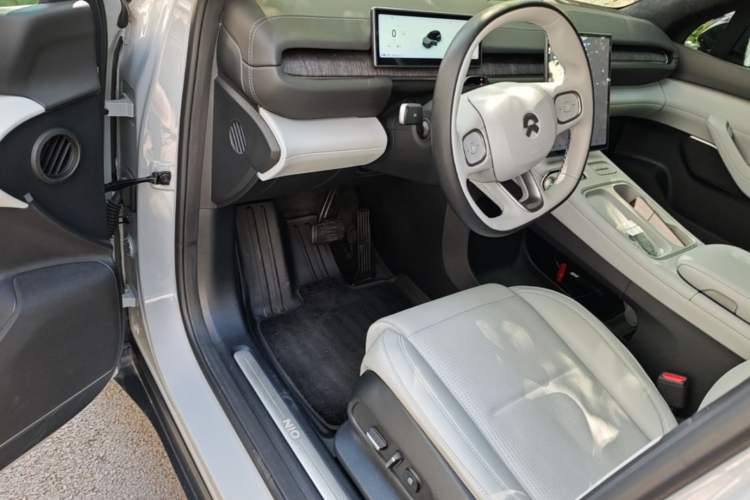 Used Nio ES6 2023 75 kWh Driver Seat