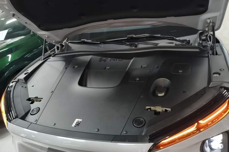 Used Nio ES6 2023 75 kWh Engine Bay