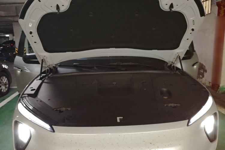 Used Nio ES6 2023 75 kWh Engine Bay
