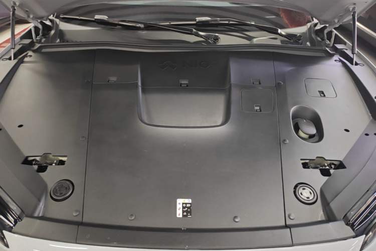 Used Nio ES6 2023 75 kWh Engine Bay