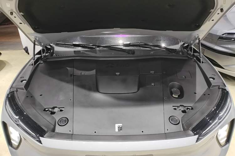 Used Nio ES6 2023 75 kWh Engine Bay