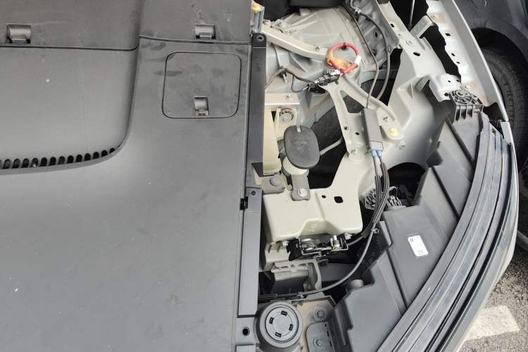 Used Nio ES6 2023 75 kWh Engine Bay Left