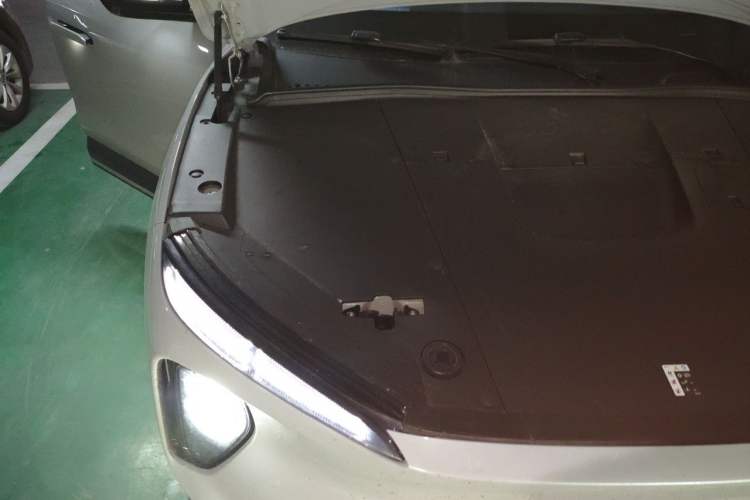 Used Nio ES6 2023 75 kWh Engine Bay Right