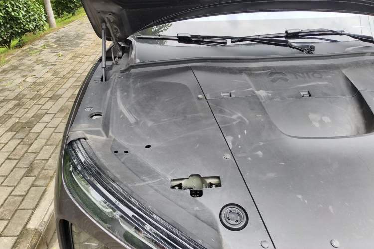 Used Nio ES6 2023 75 kWh Engine Bay Right
