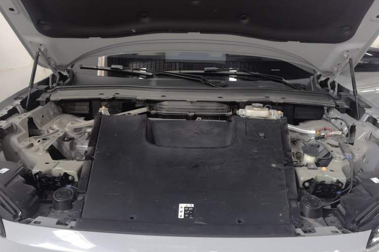 Used Nio ES6 2023 75 kWh Engine Bay