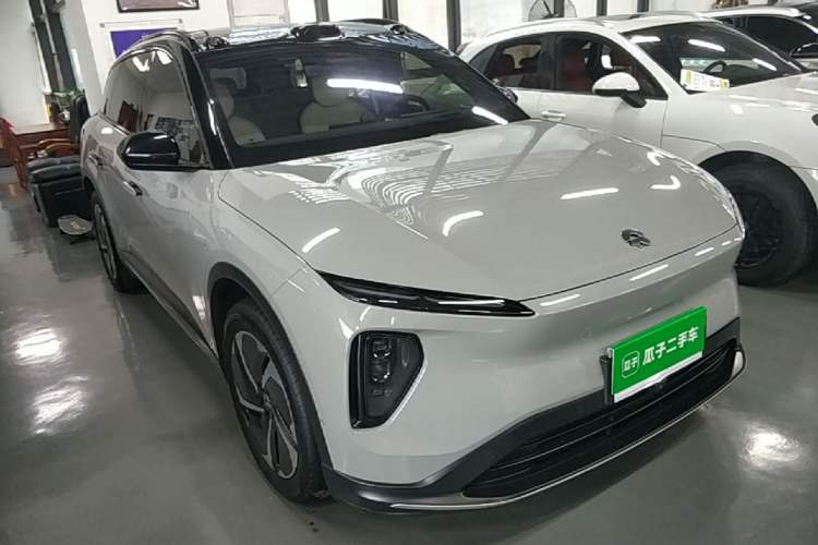 Used Nio ES6 2023 75 kWh Exterior 1