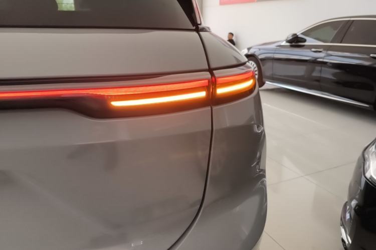Used Nio ES6 2023 75 kWh Exterior 3