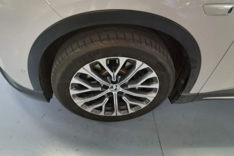 Used Nio ES6 2023 75 kWh Exterior 4