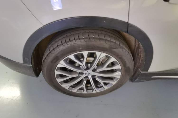 Used Nio ES6 2023 75 kWh Exterior 5