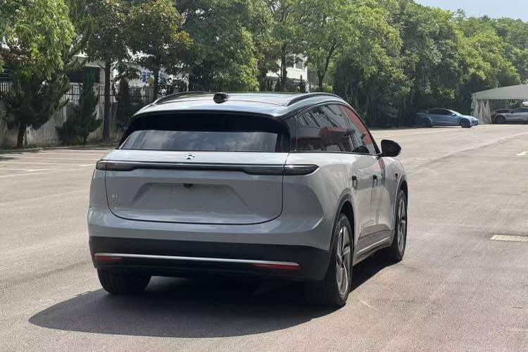 Used Nio ES6 2023 75 kWh Exterior 5
