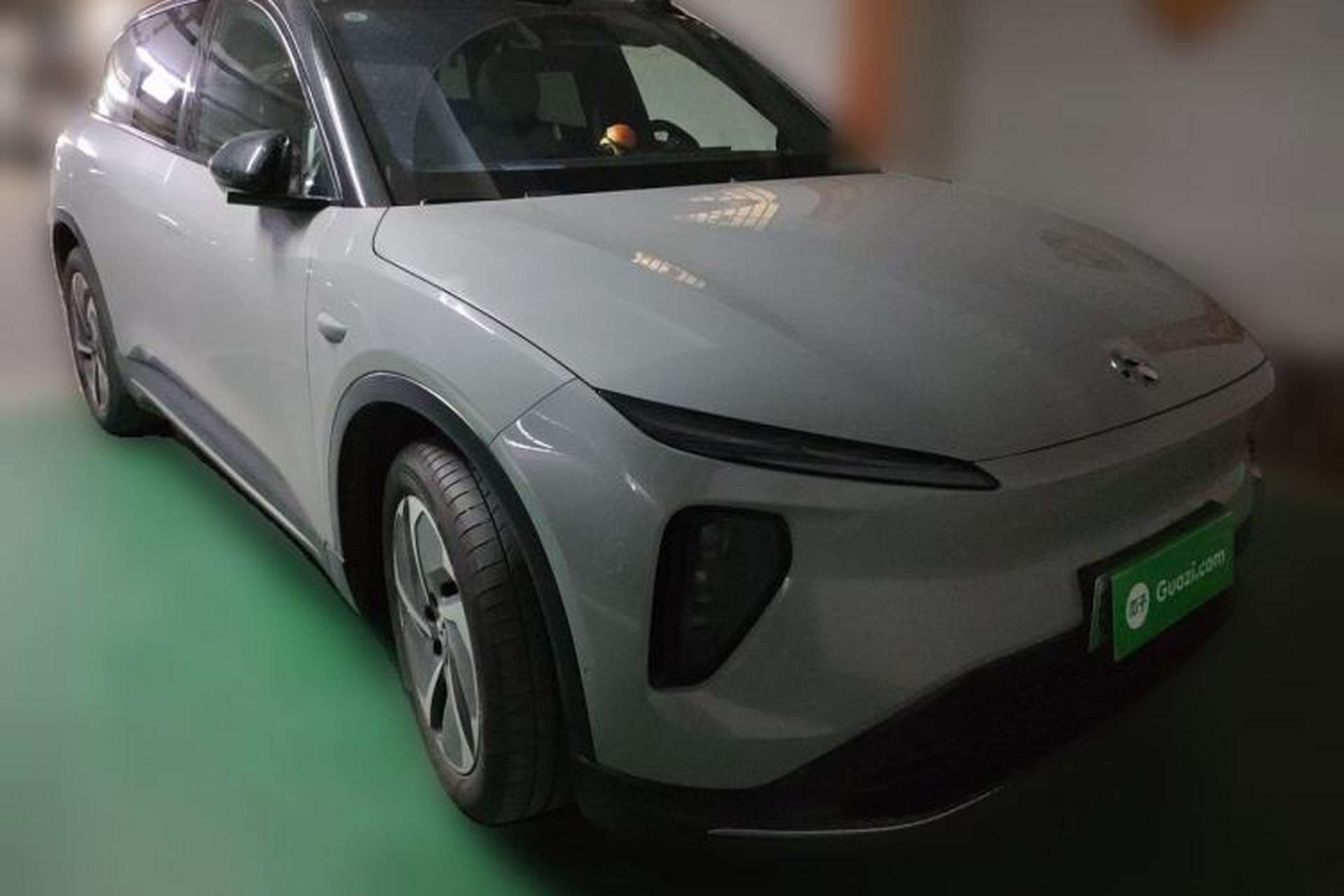 Used Nio ES6 2023 75 kWh Front Right 45 Deg