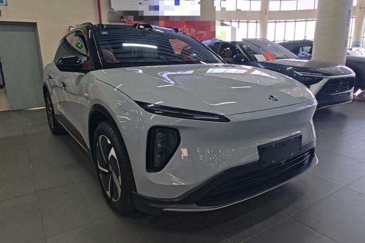 Used Nio ES6 2023 75 kWh Front Right 45 Deg