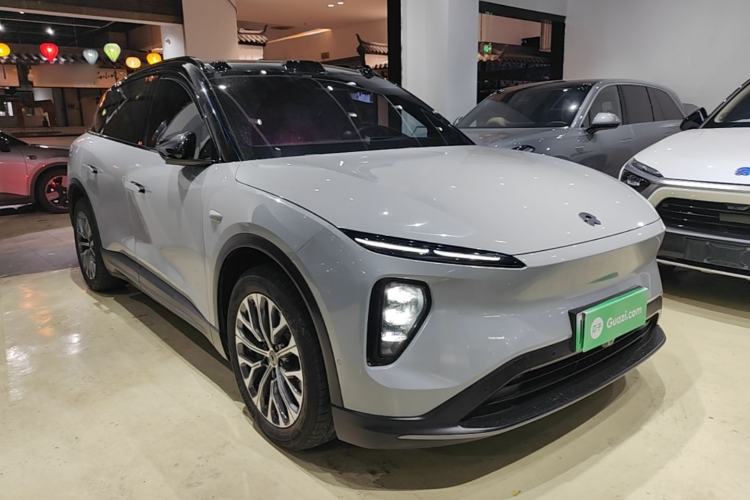 Used Nio ES6 2023 75 kWh Front Right 45 Deg