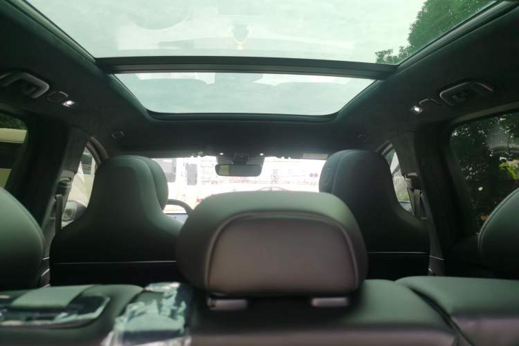 Used Nio ES6 2023 75 kWh Headliner