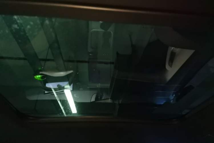 Used Nio ES6 2023 75 kWh Headliner
