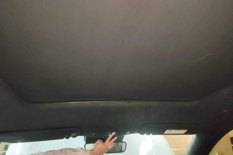 Used Nio ES6 2023 75 kWh Headliner