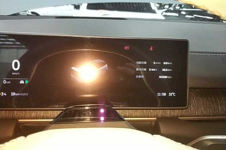 Used Nio ES6 2023 75 kWh Instrument Cluster
