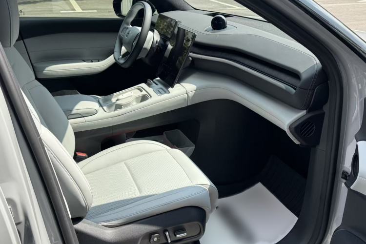 Used Nio ES6 2023 75 kWh Interior 10