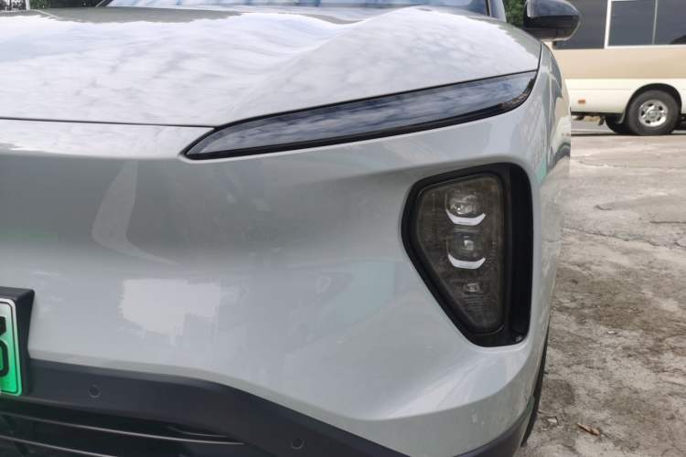 Used Nio ES6 2023 75 kWh Left Front Headlight