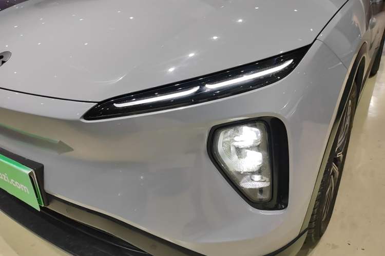 Used Nio ES6 2023 75 kWh Left Front Headlight