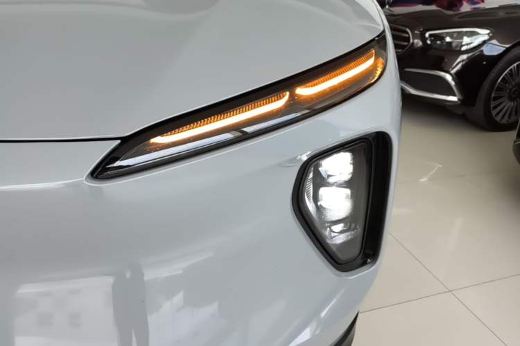 Used Nio ES6 2023 75 kWh Left Front Headlight