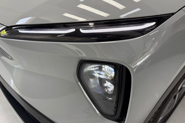 Used Nio ES6 2023 75 kWh Left Front Headlight