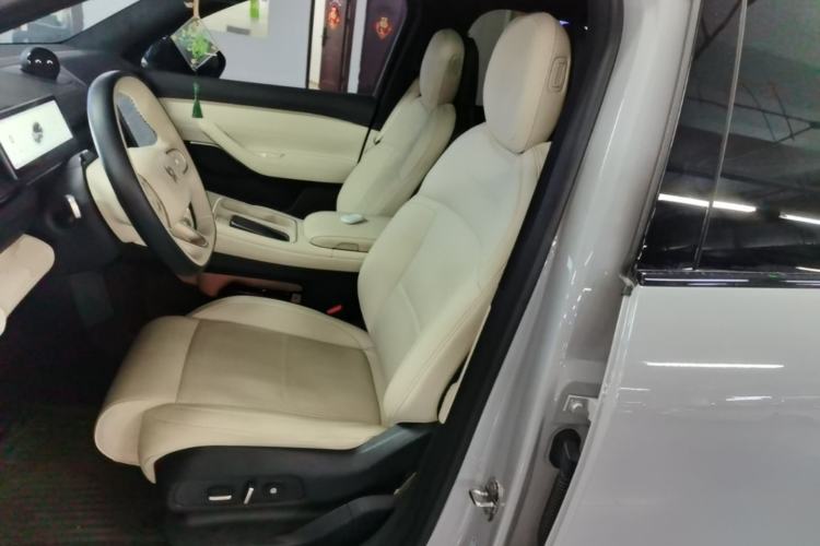 Used Nio ES6 2023 75 kWh Left Front Seat