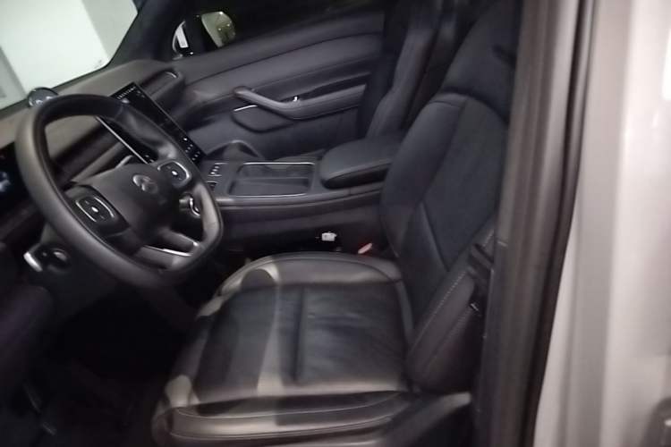 Used Nio ES6 2023 75 kWh Left Front Seat