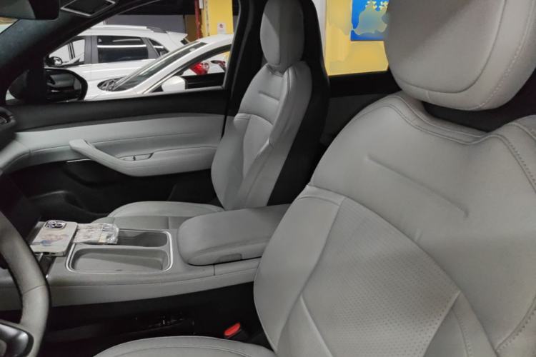 Used Nio ES6 2023 75 kWh Left Front Seat