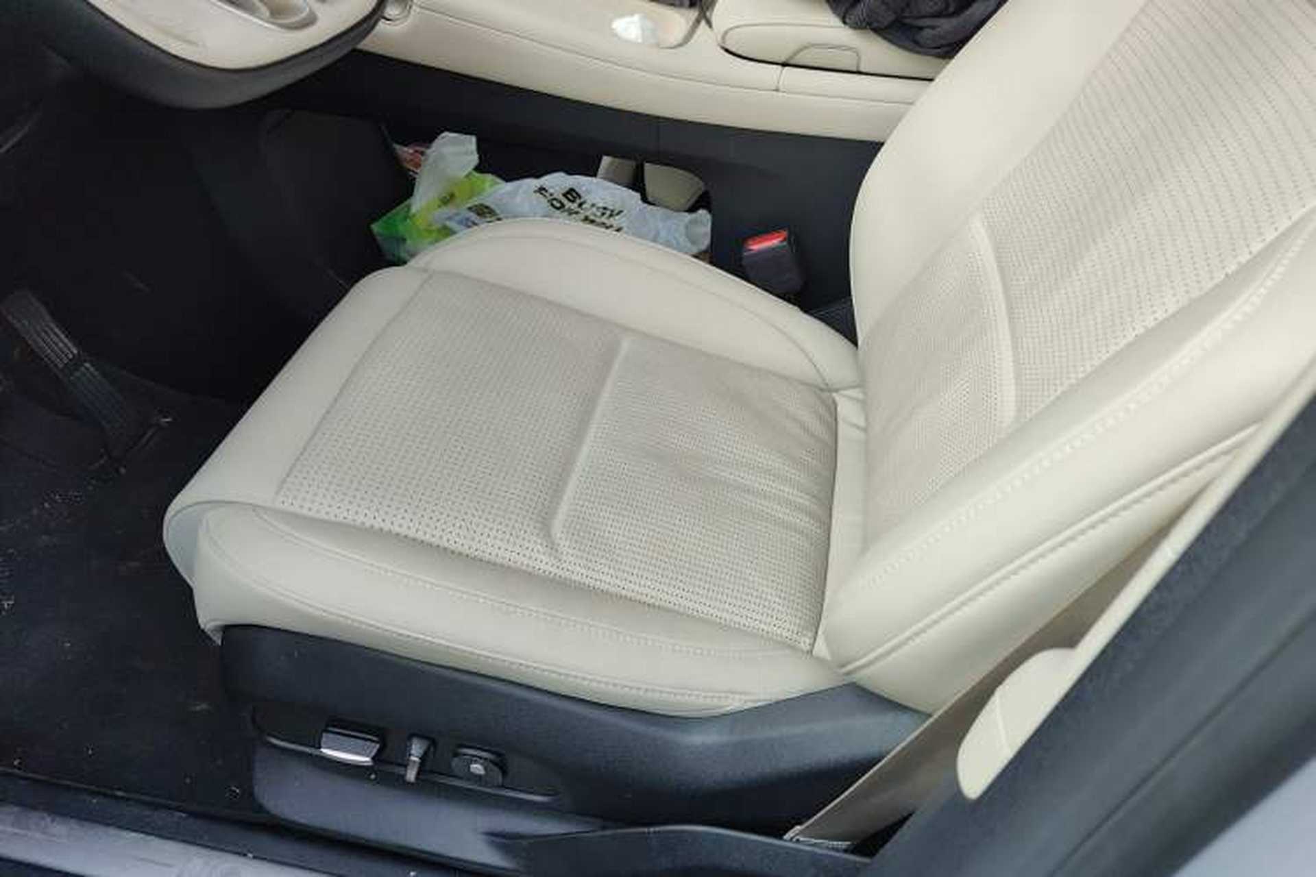 Used Nio ES6 2023 75 kWh Left Front Seat