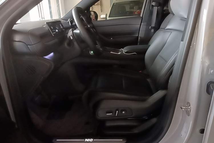 Used Nio ES6 2023 75 kWh Left Front Seat