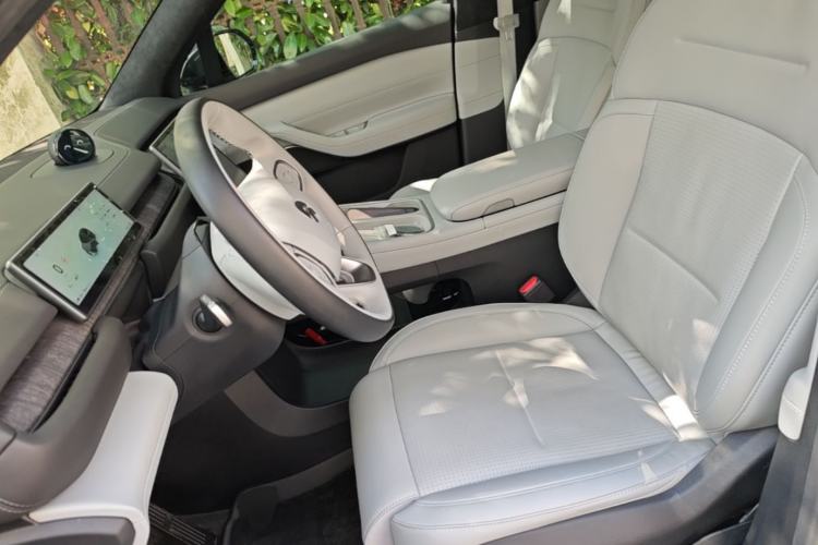 Used Nio ES6 2023 75 kWh Left Front Seat