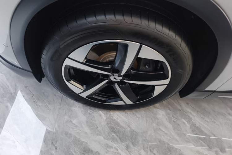 Used Nio ES6 2023 75 kWh Left Front Wheel Hub