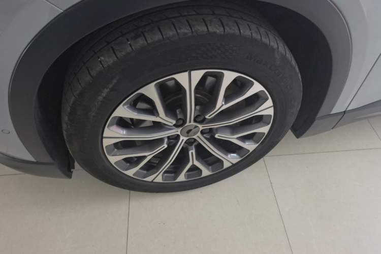 Used Nio ES6 2023 75 kWh Left Front Wheel Hub