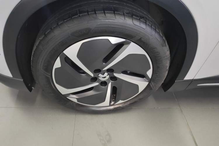 Used Nio ES6 2023 75 kWh Left Front Wheel Hub