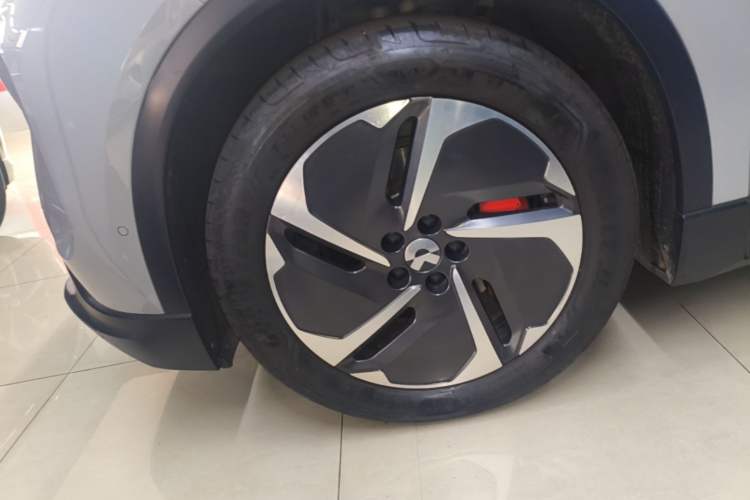 Used Nio ES6 2023 75 kWh Left Front Wheel Hub
