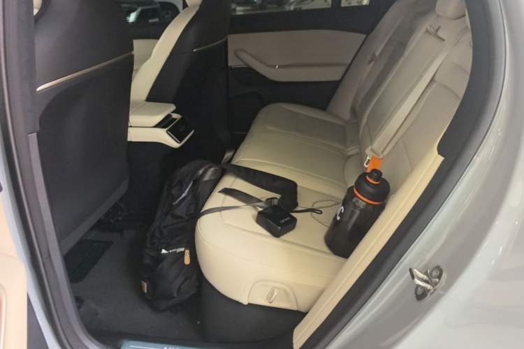 Used Nio ES6 2023 75 kWh Left Rear Seat