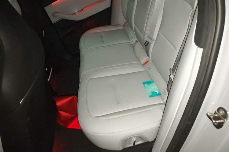 Used Nio ES6 2023 75 kWh Left Rear Seat