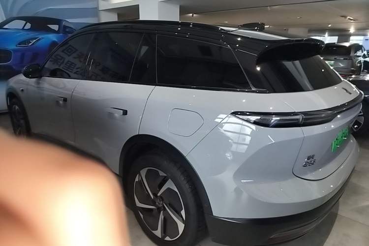 Used Nio ES6 2023 75 kWh Rear Left 45 Deg