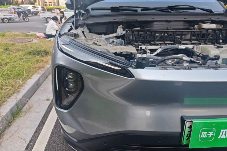 Used Nio ES6 2023 75 kWh Right Front Headlight