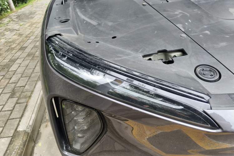 Used Nio ES6 2023 75 kWh Right Front Headlight