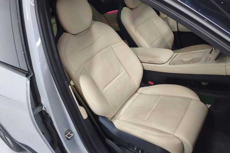 Used Nio ES6 2023 100kWh Right Front Seat