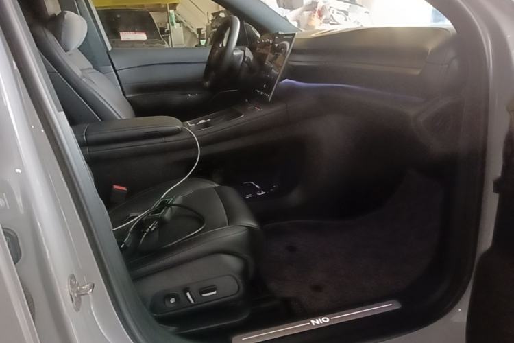Used Nio ES6 2023 75 kWh Right Front Seat
